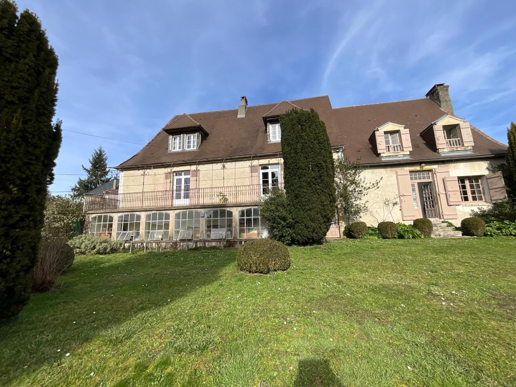 Maison De La Source Génis Екстериор снимка