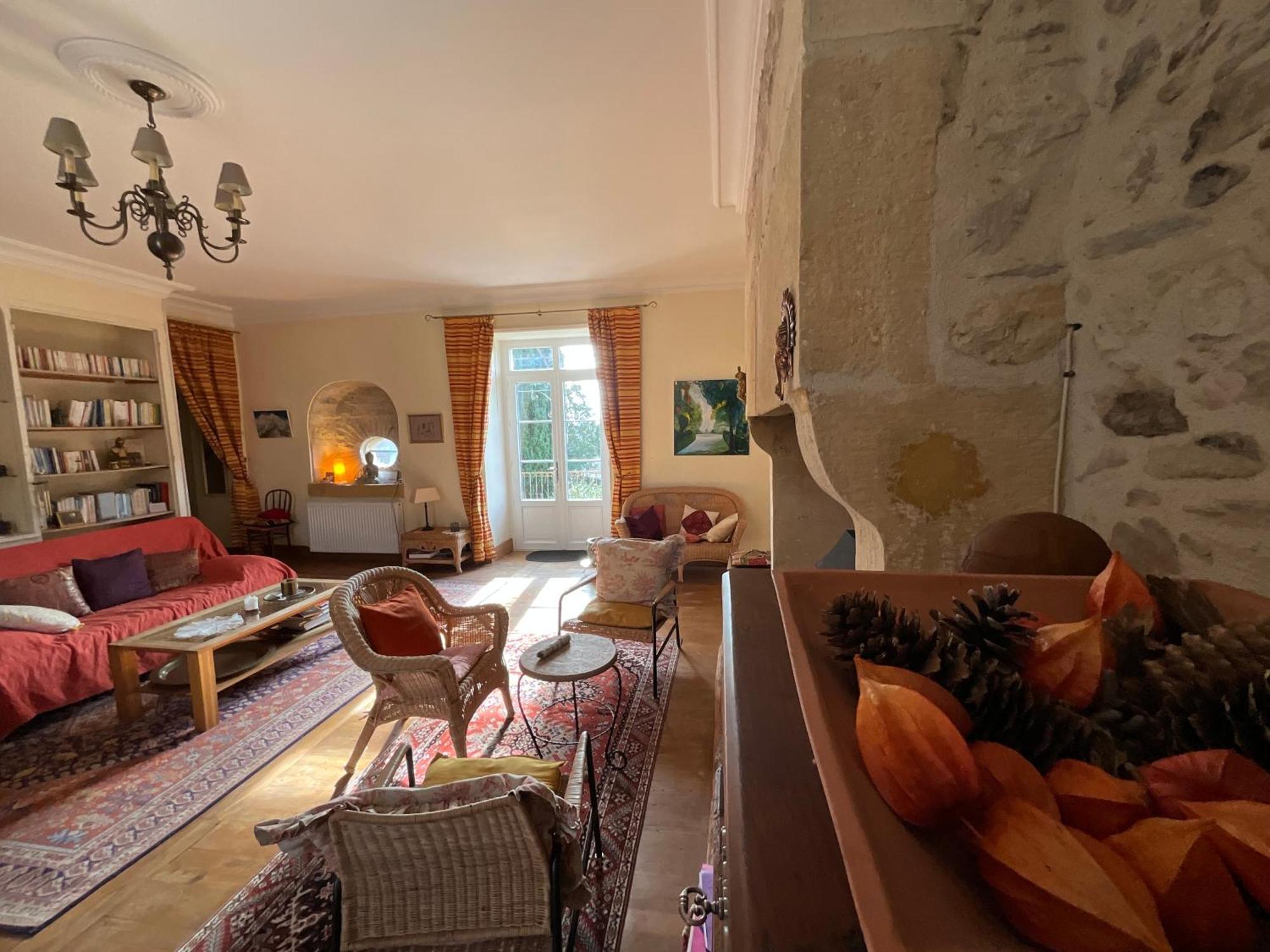 Maison De La Source Génis Екстериор снимка
